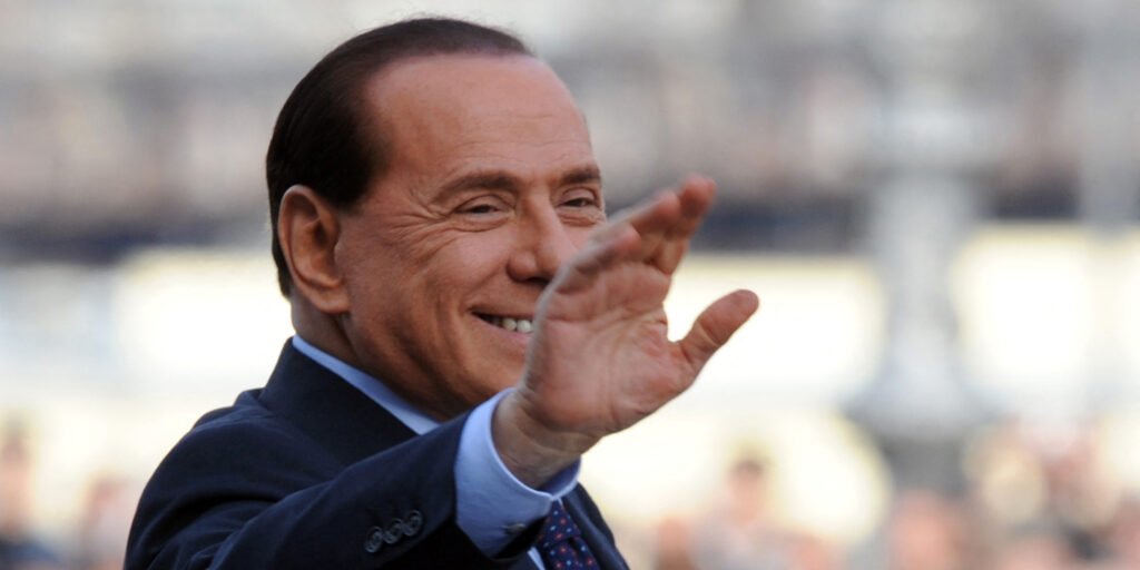 Silvio Berlusconi est mort, la fin d'une époque 