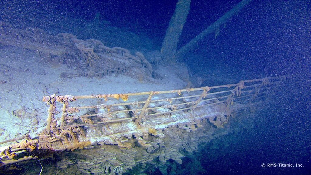Un Sous-marin Disparu près de l’Épave du Titanic, dans une découverte qui suscite l’étonnement et l’intrigue, deux heures après son entrée dans les eaux, tout contact a été perdu avec le sous-marin dans les eaux tumultueuses